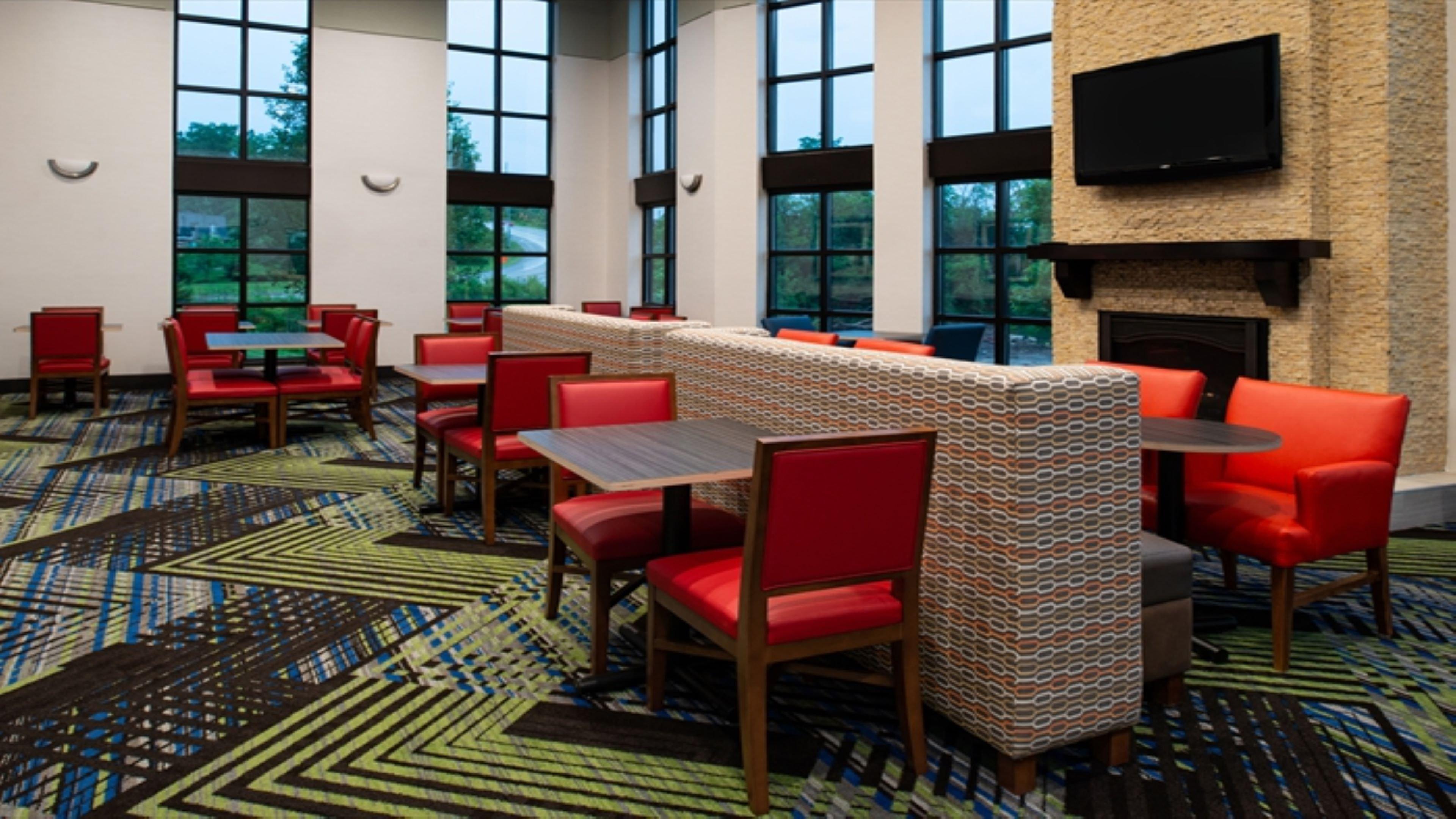 Holiday Inn Express Cincinnati West By Ihg Dent Exterior foto